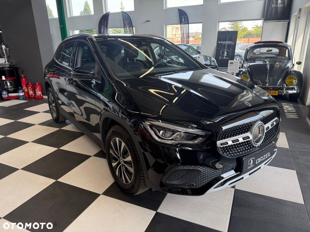 Mercedes-Benz GLA - 3