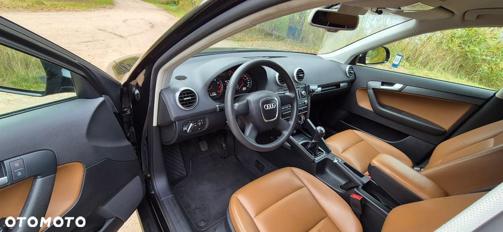 Audi A3 Sportback 1.6 Limited Edition - 8