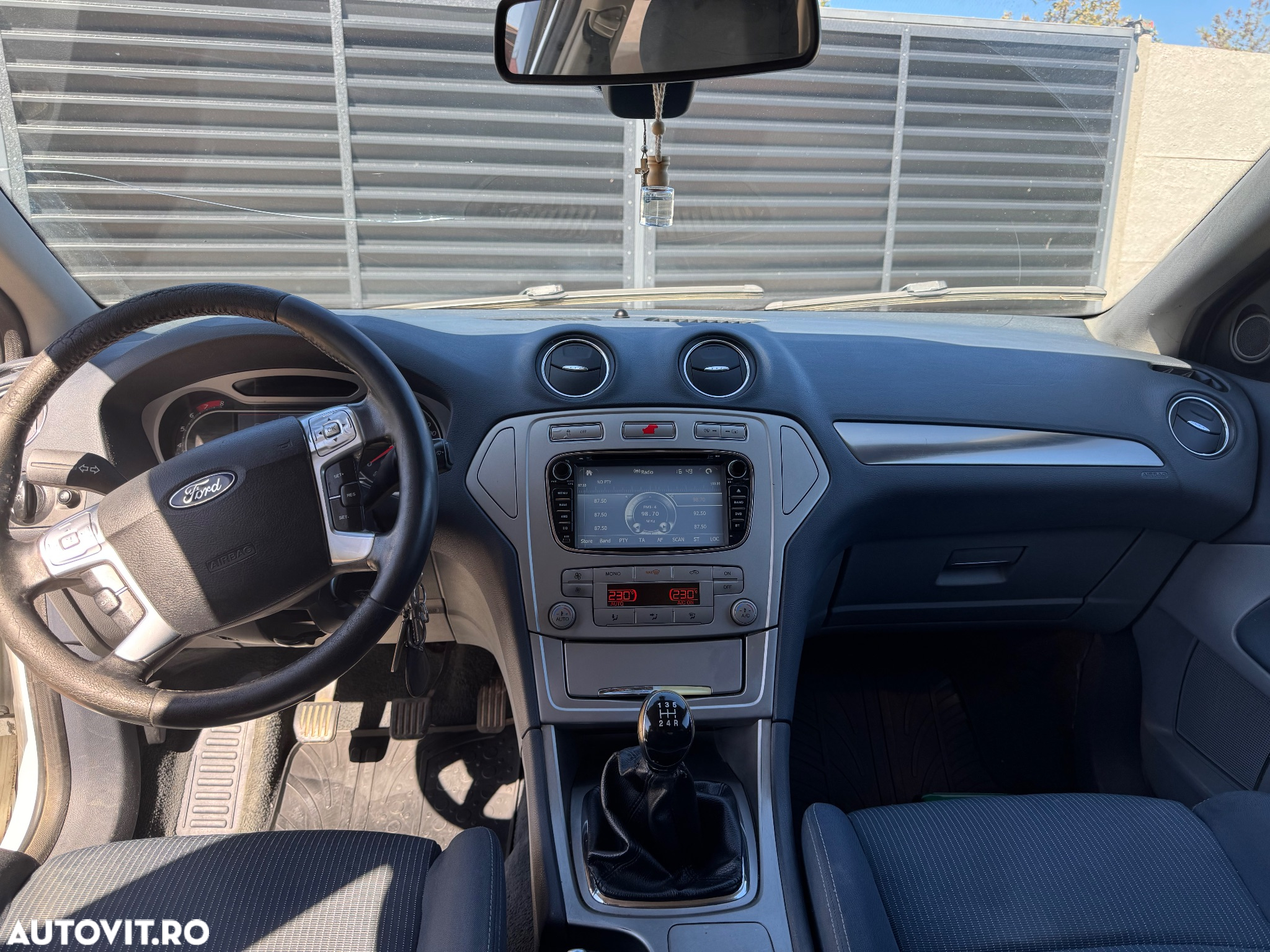 Ford Mondeo - 15