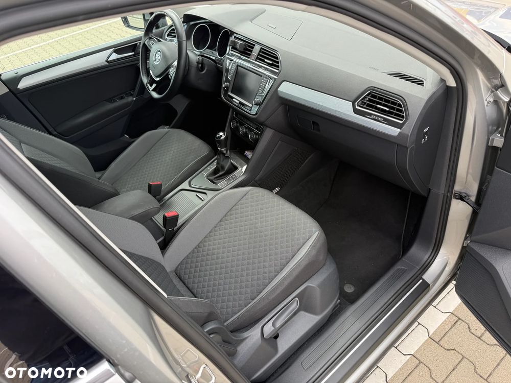 Volkswagen Tiguan 2.0 TDI BMT SCR Comfortline - 12