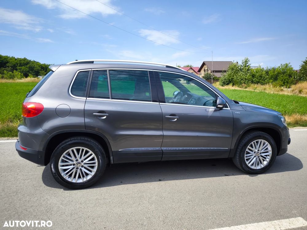 Volkswagen Tiguan 2.0 TDI 4Motion DSG Sport & Style - 6