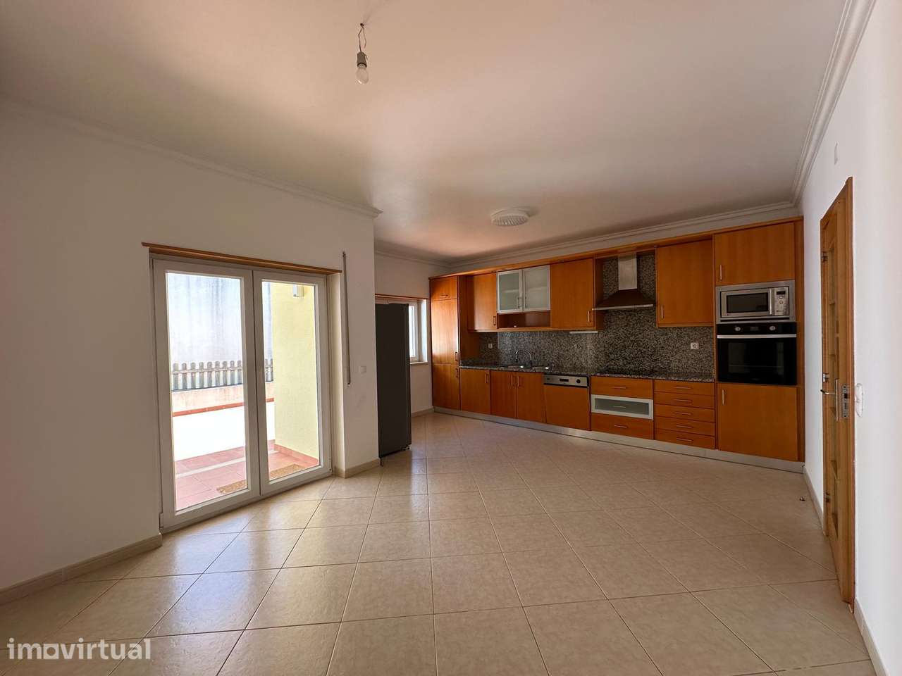 Moradia T3 com logradouro e garagem - Grande imagem: 4/41