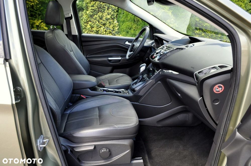 Ford Kuga - 17