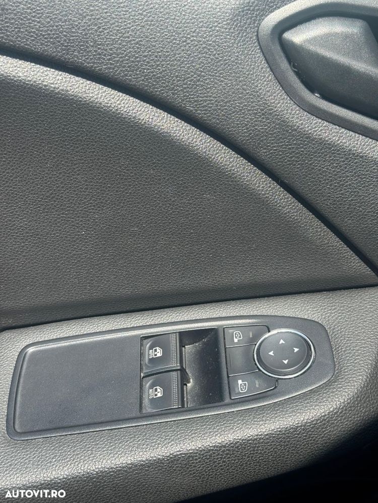 Renault Clio - 18