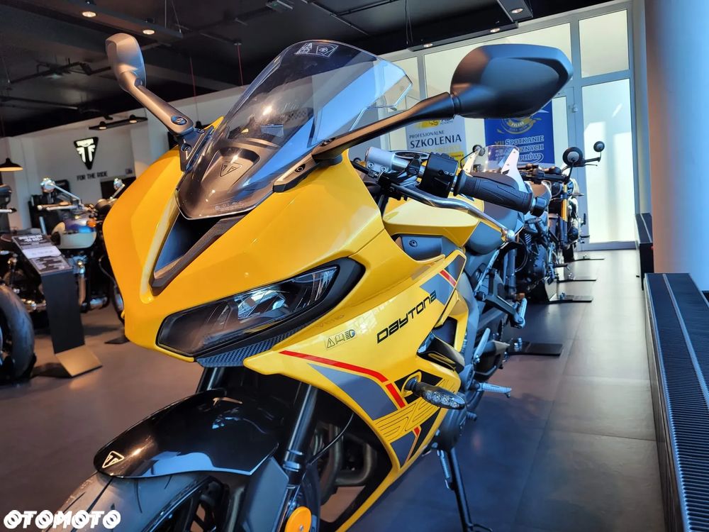 Triumph Daytona - 2