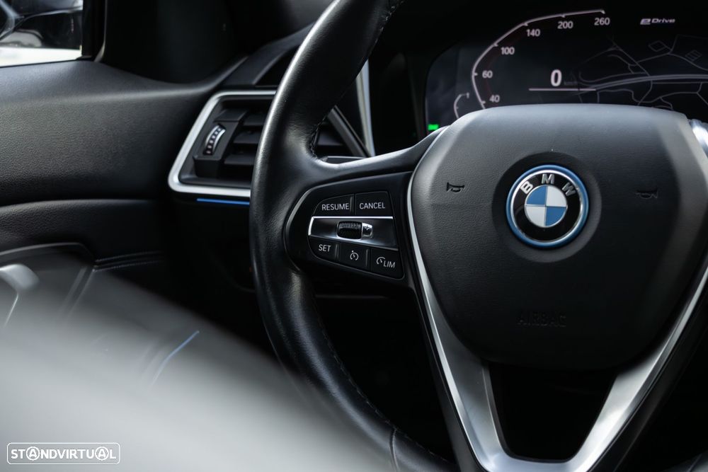 BMW 320 e Line Sport Auto - 18