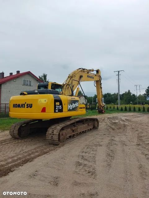 Komatsu PC 210 - 11