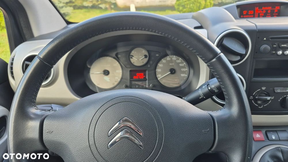 Citroën Berlingo Multispace BlueHDi 100 SELECTION - 17