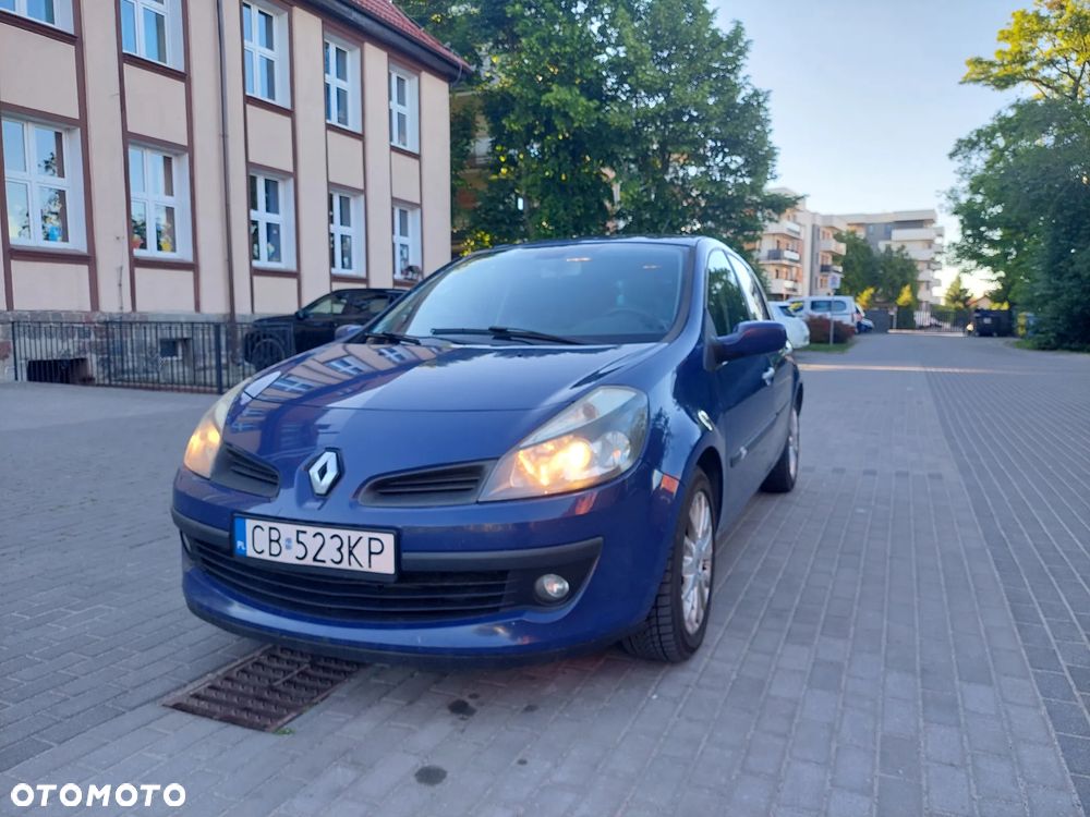 Renault Clio - 2