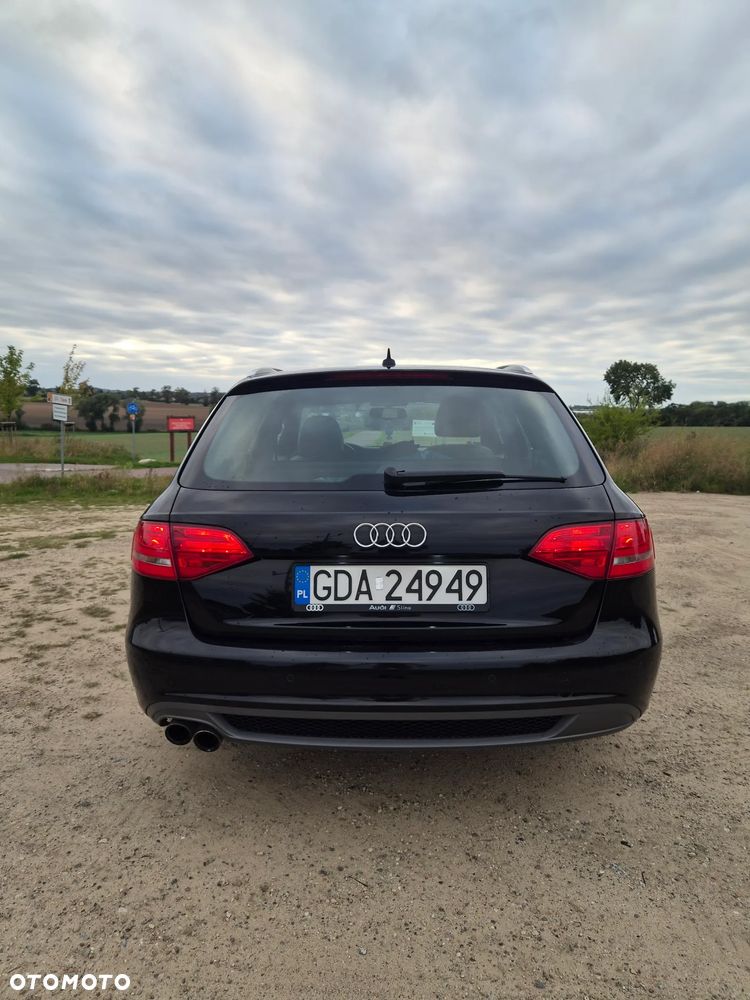 Audi A4 Avant 2.0 TDI - 10