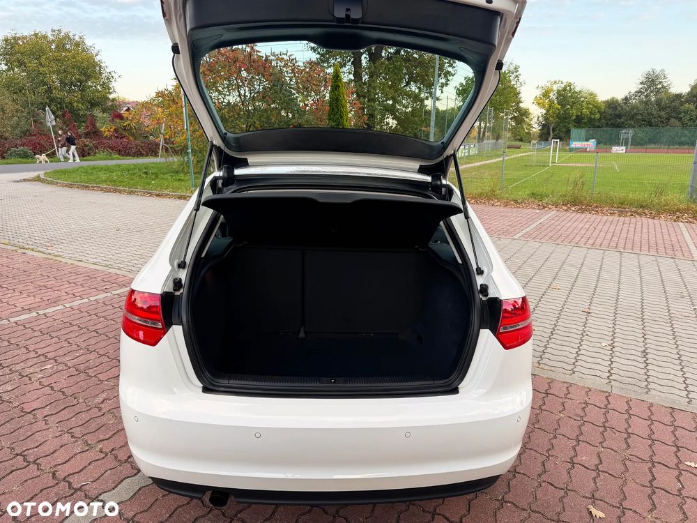 Audi A3 Sportback - 19