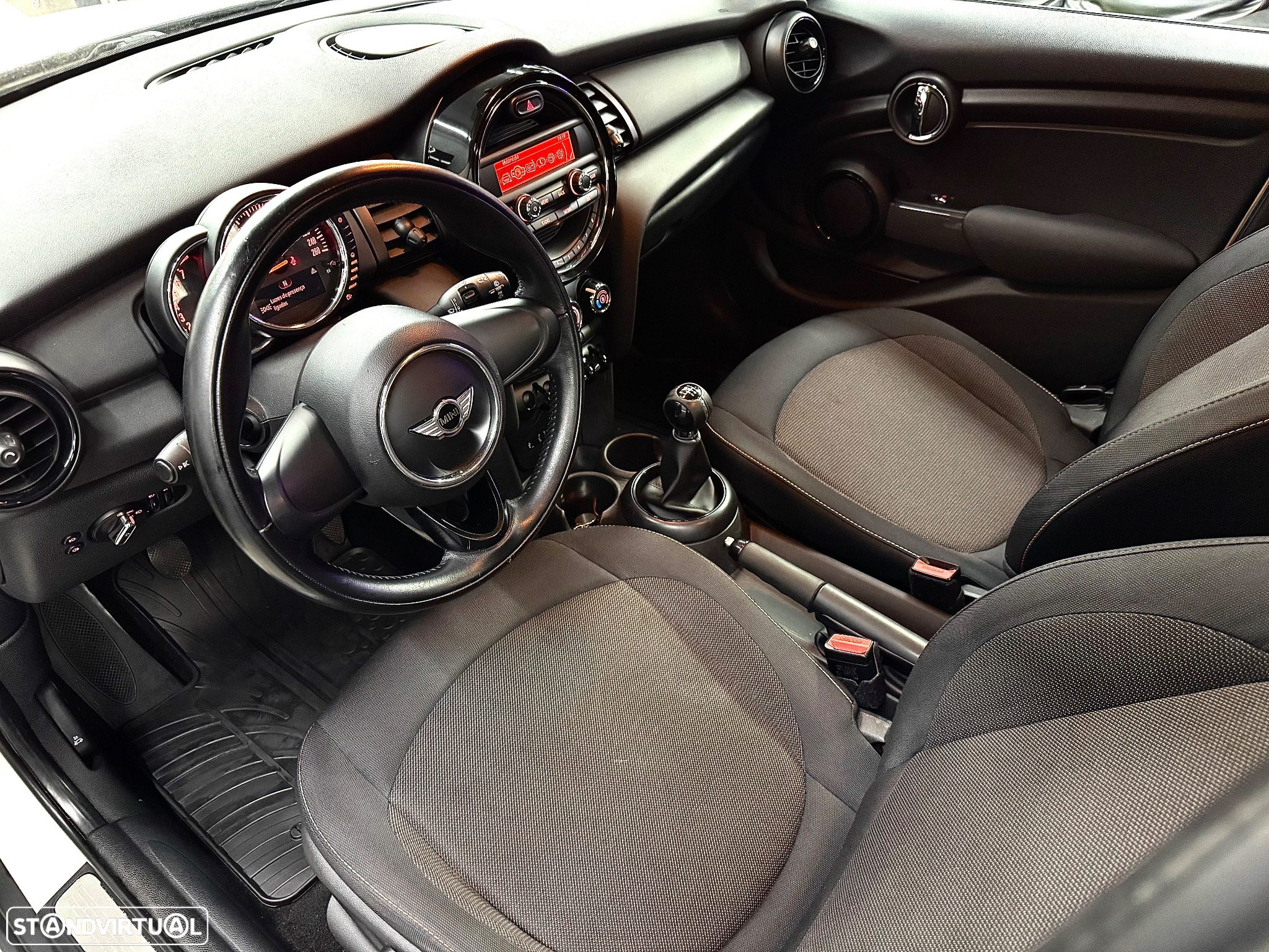 MINI 5 Portas One - 15