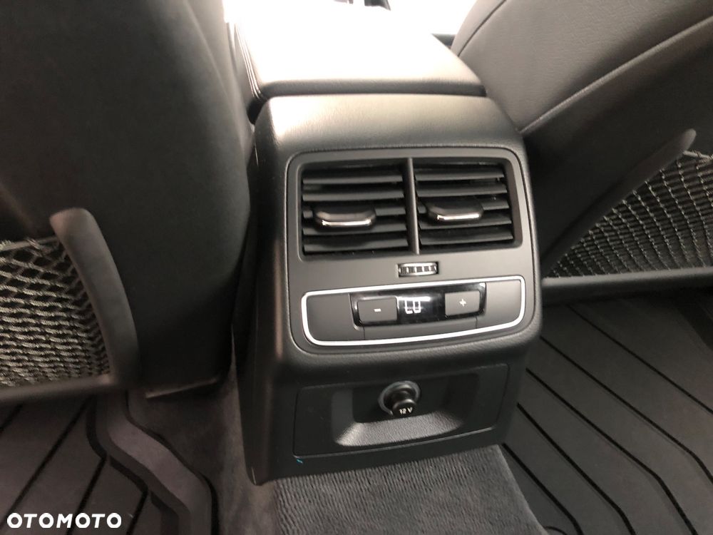 Audi A4 Limousine - 20