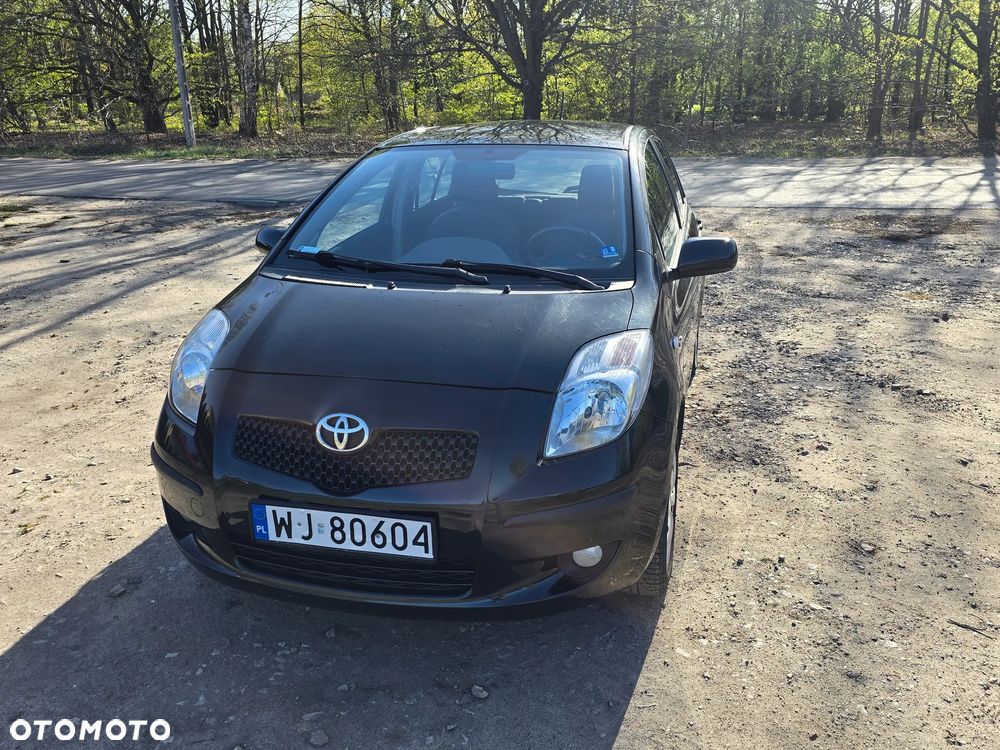 Toyota Yaris - 2
