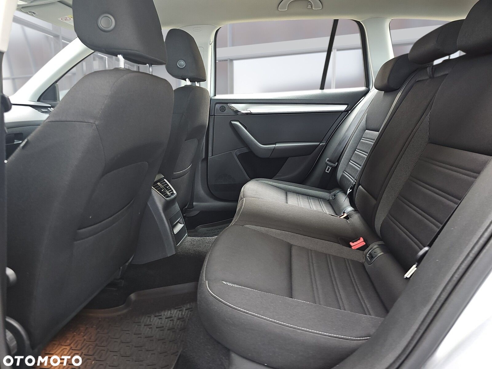 Skoda Octavia 1.5 TSI ACT Ambition - 33