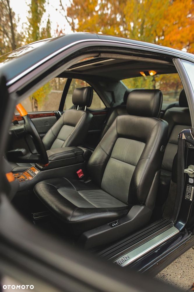 Mercedes-Benz CL - 32