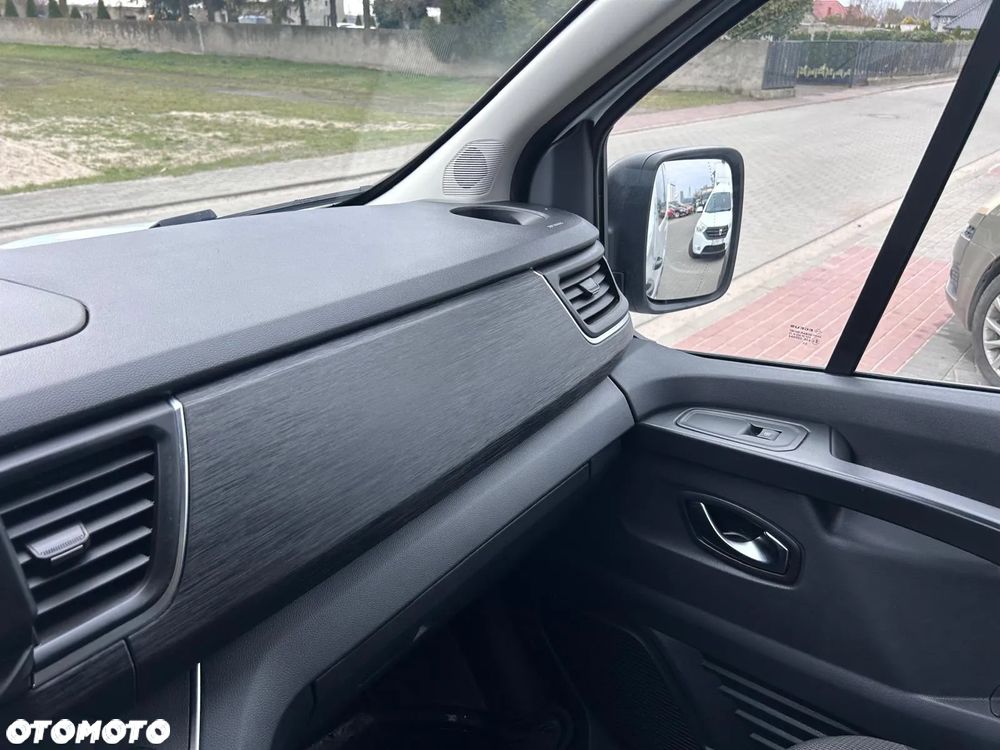 Renault Trafic - 13