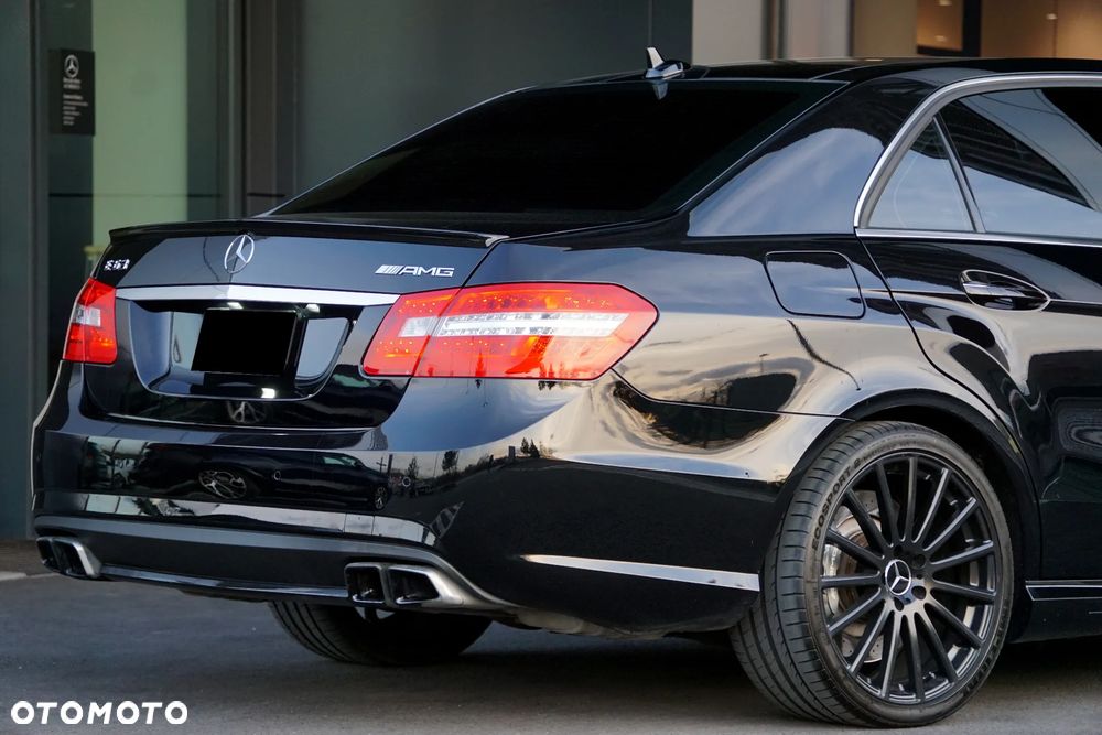 Mercedes-Benz Klasa E 63 AMG AMG Speedshift 7G-MCT - 12