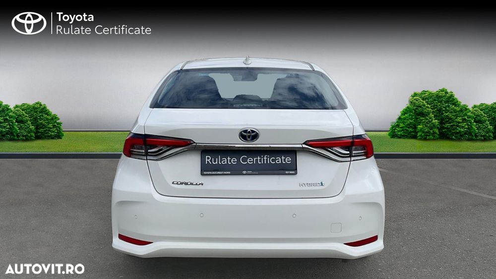 Toyota Corolla 1.8 HSD Business - 10