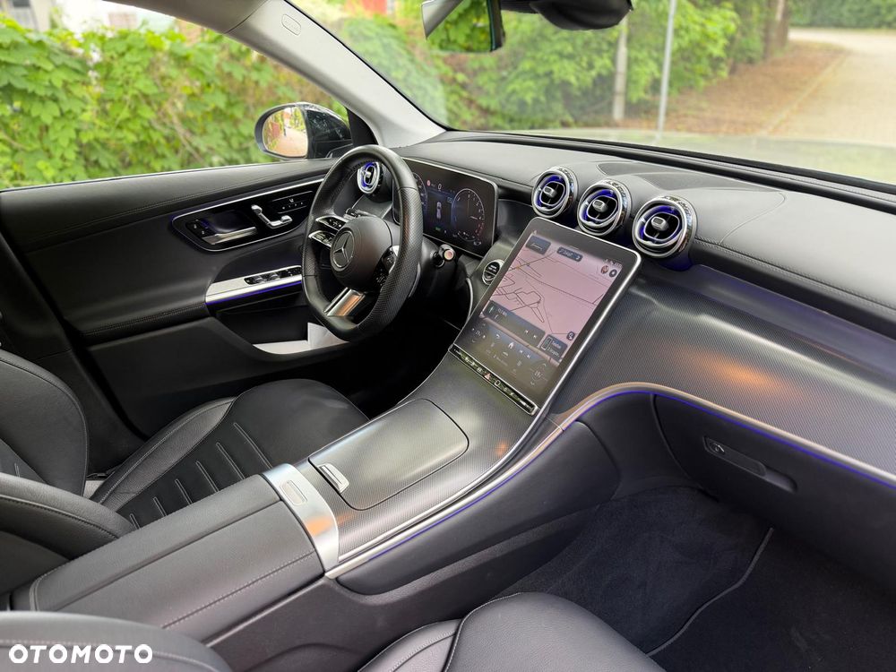 Mercedes-Benz GLC 300 de 4-Matic AMG Line - 32