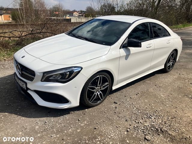 Mercedes-Benz CLA 200 7G-DCT AMG Line - 1
