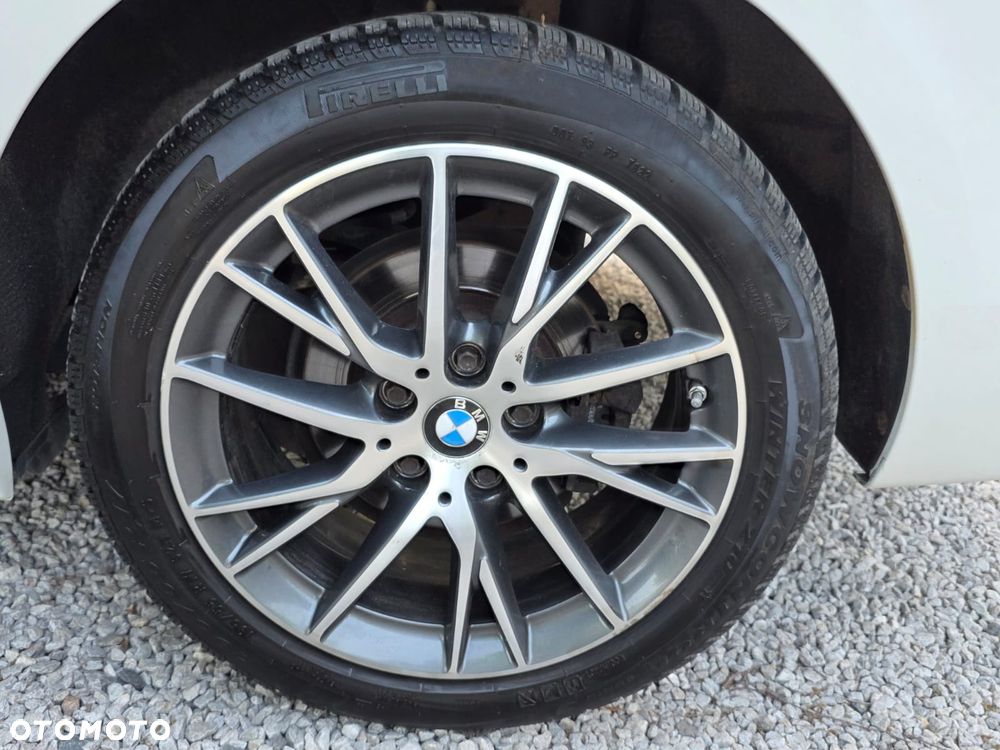 BMW Seria 2 218d - 26