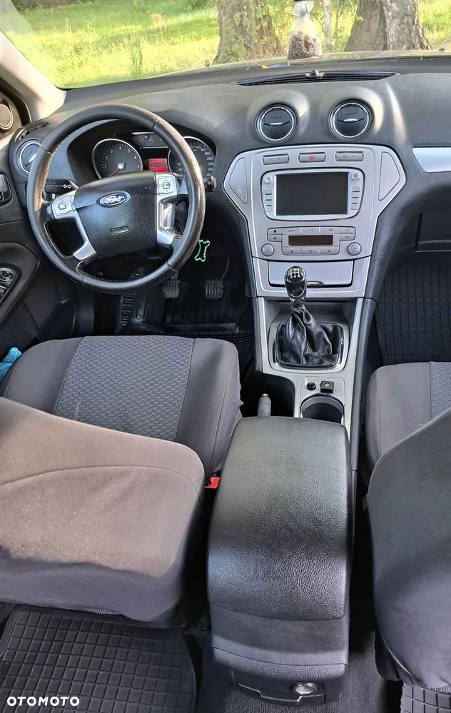 Ford Mondeo - 7
