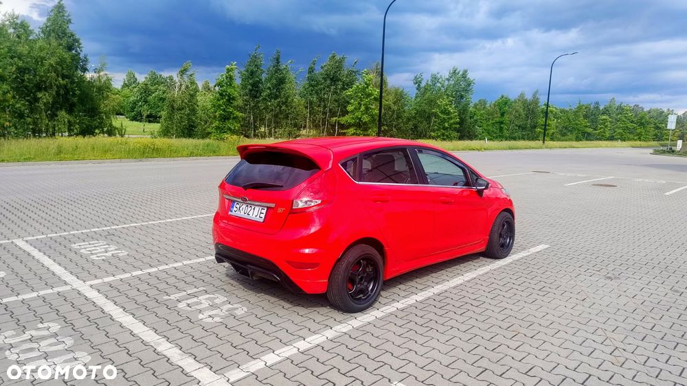 Ford Fiesta - 1