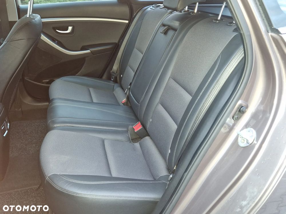Kia Ceed 1.6 GDI Business Line - 26