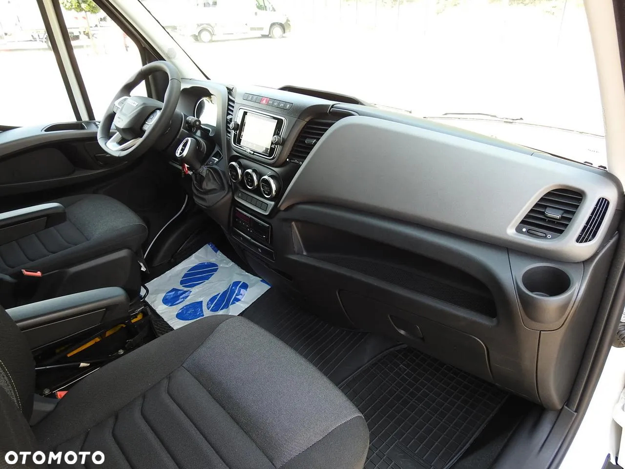 Iveco DAILY 35S18 NOWY PLANDEKA 8 PALET TEMPOMAT NAWIGACJA LEDY AUTOMAT HI-MATIC GWARANCJA PRODUCENTA 180KM [ 587778 ] - 38