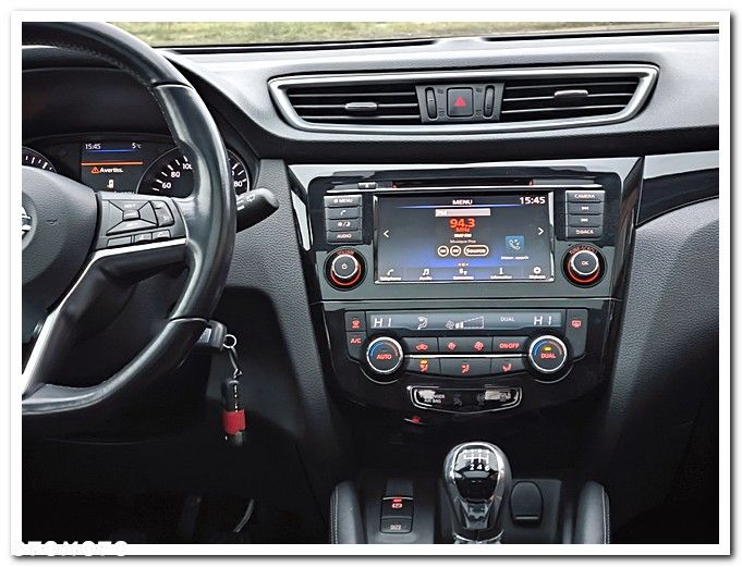 Nissan Qashqai 1.3 DIG-T N-WAY - 32