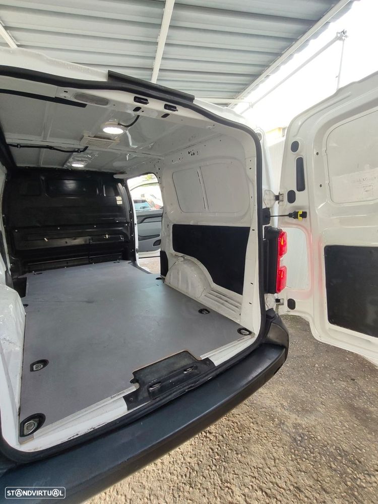 Opel Vivaro 1.5 CDTi L2H1 Enjoy - 11