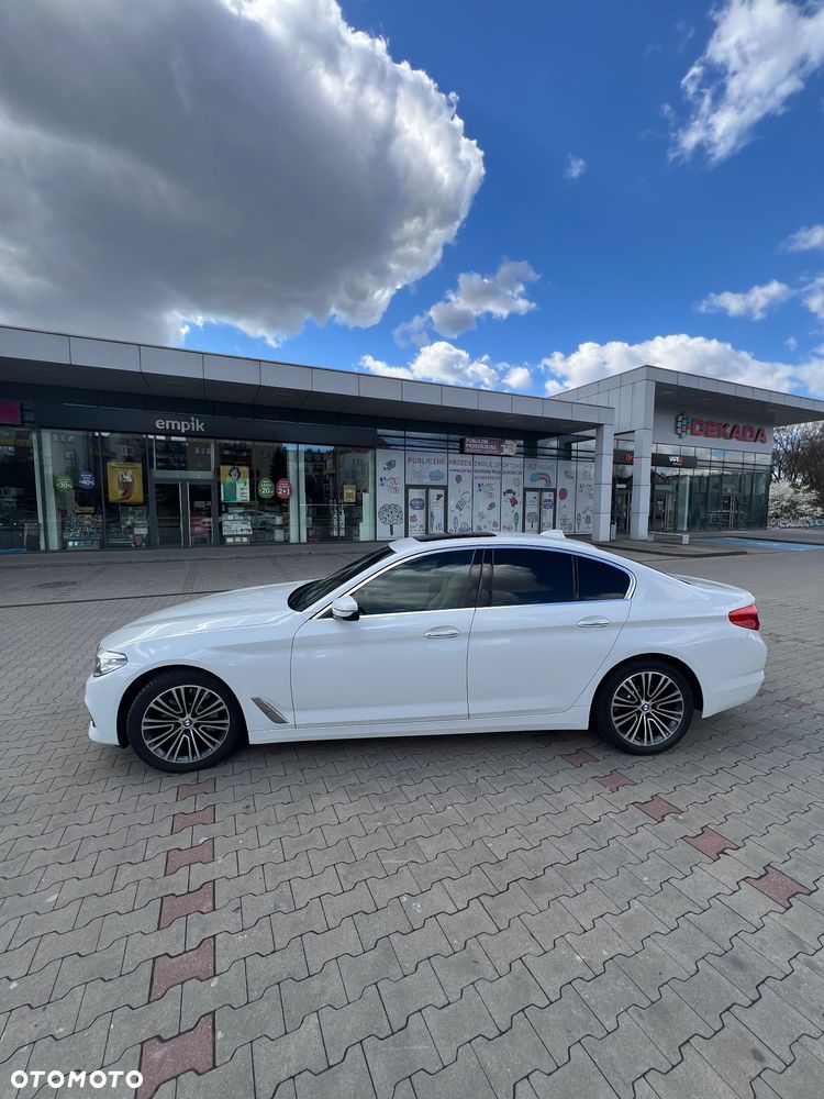BMW Seria 5 530i Sport Line - 2