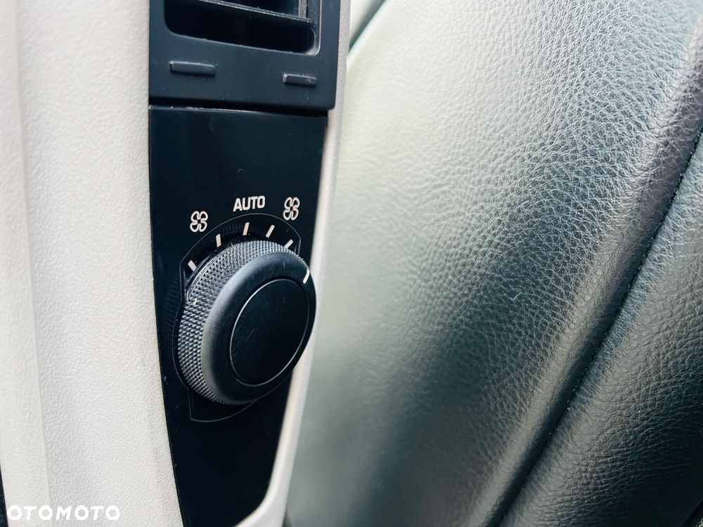 Citroën C4 Grand Picasso 2.0 HDi Impress Exclusive MCP - 21