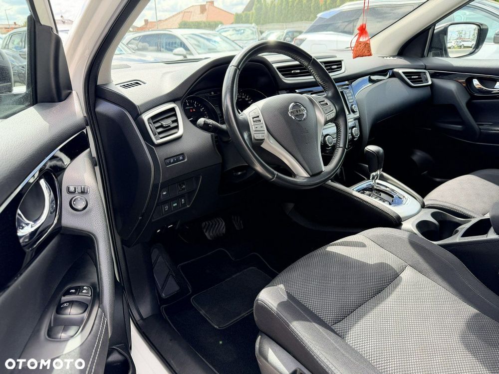 Nissan Qashqai 1.2 DIG-T N-Connecta Xtronic EU6 - 7