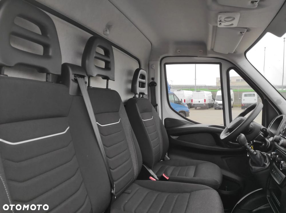 Iveco DAILY 35C16 - 13