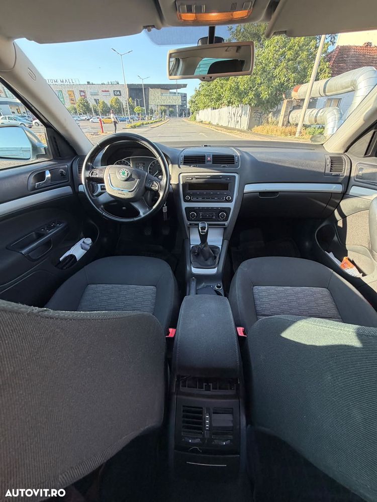 Skoda Octavia 2.0 TDI DPF Ambition - 6