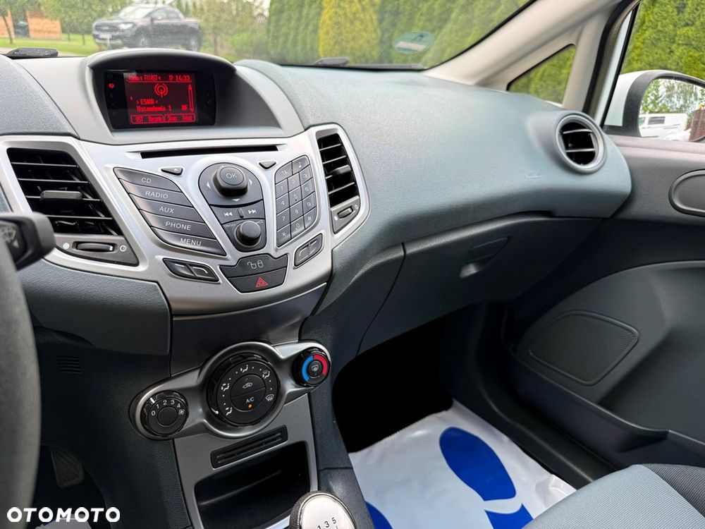 Ford Fiesta 1.25 Viva - 34
