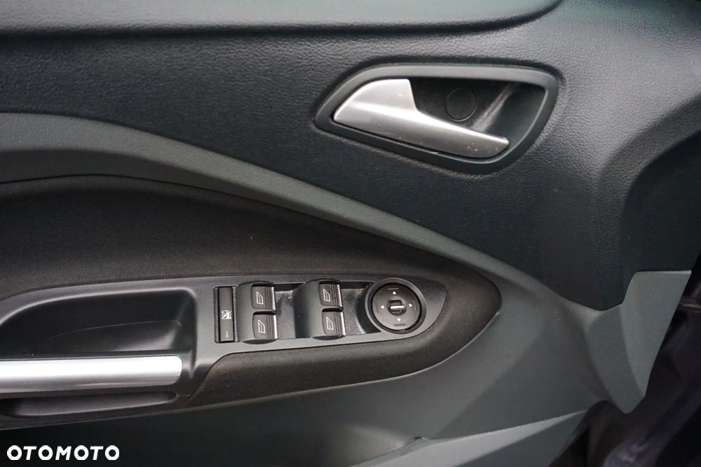 Ford C-MAX 2.0 TDCi Trend MPS6 - 17