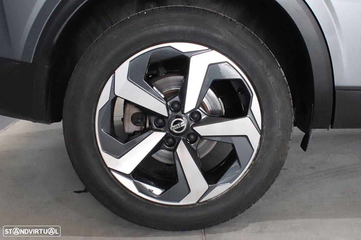 Nissan Qashqai 1.3 DIG-T N-Connecta Xtronic - 5
