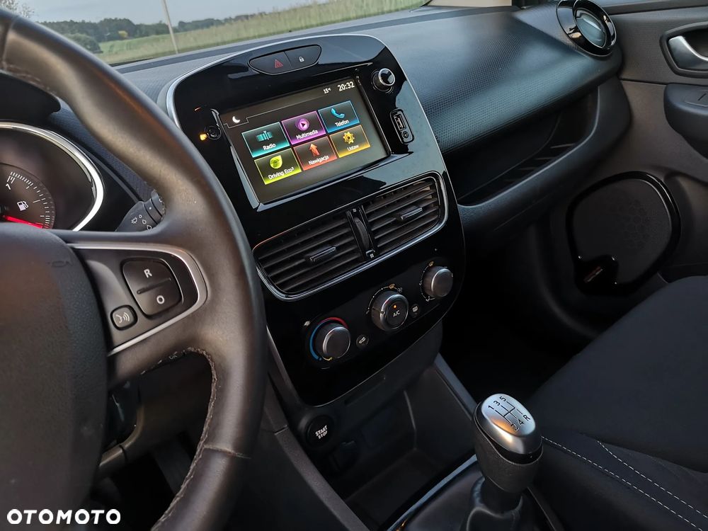 Renault Clio TCe 90 Luxe - 28