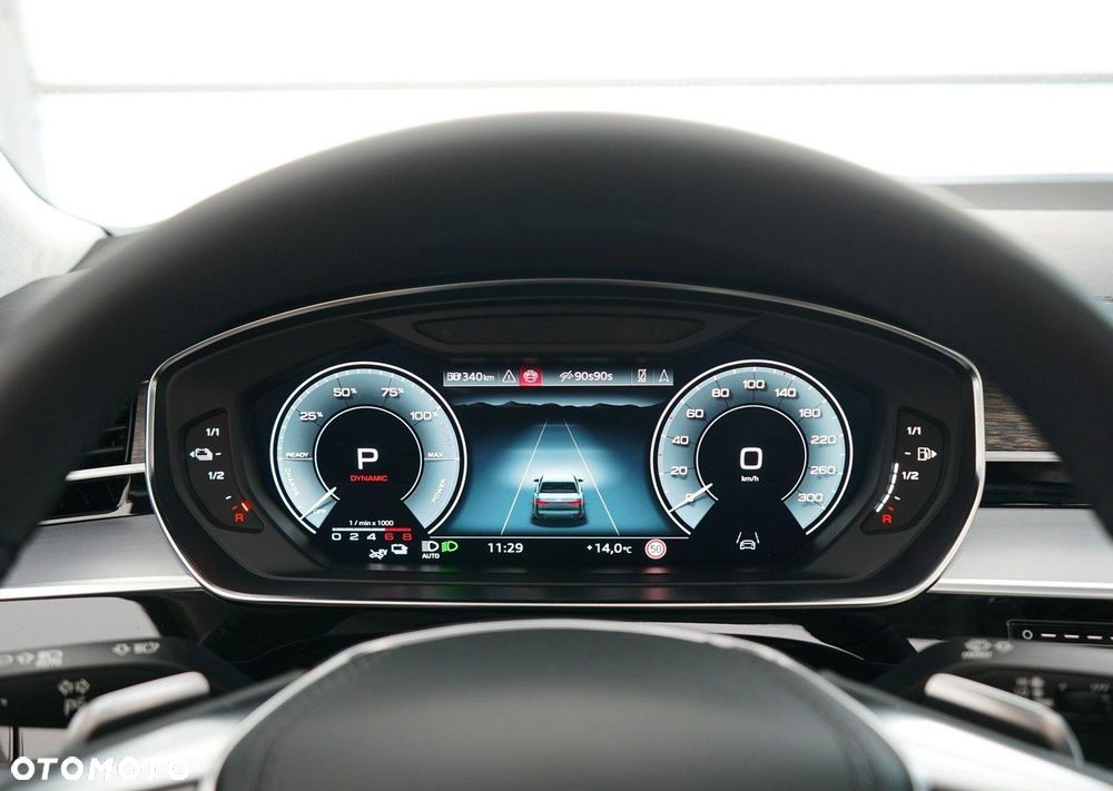Audi A8 - 24