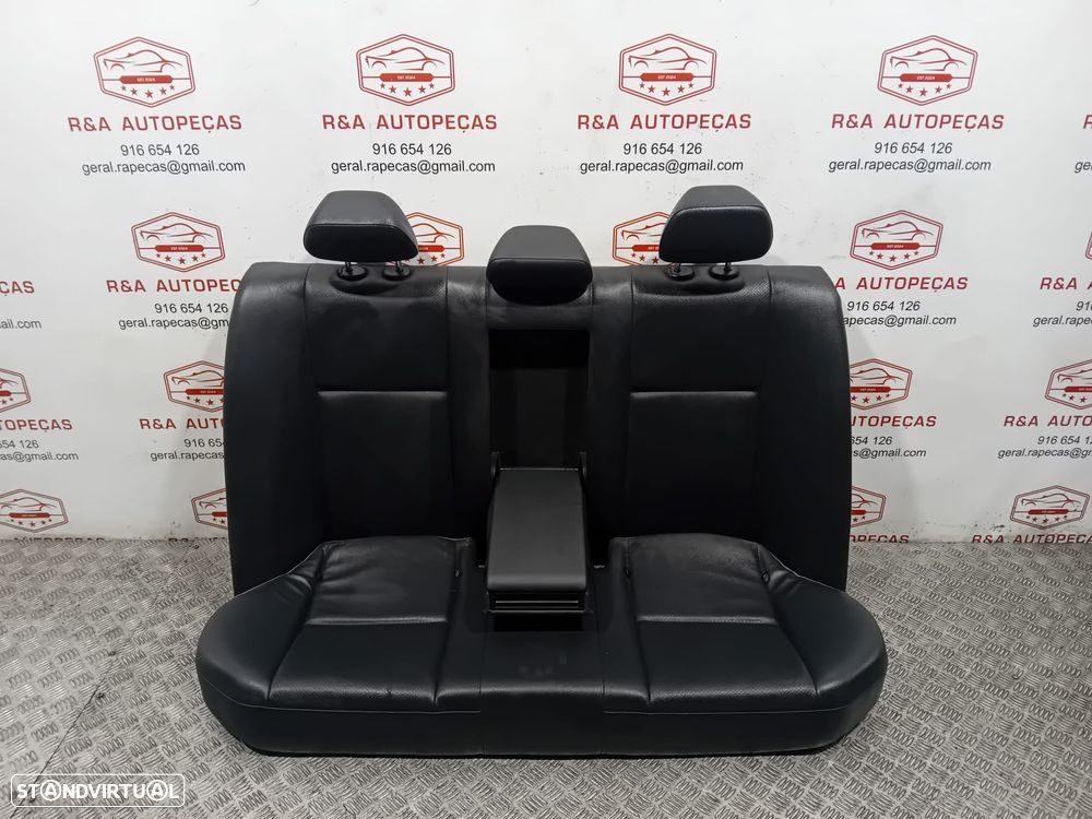 Conjunto de Bancos Mercedes Class C W204 Sedan em Pele Original - 5