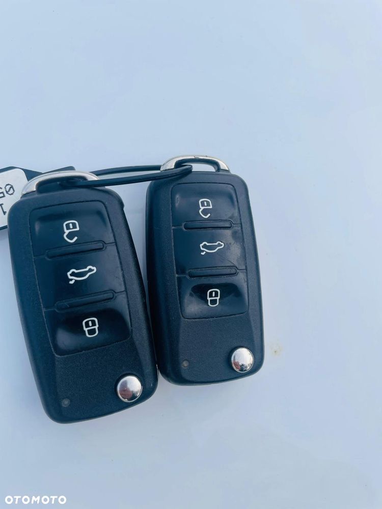 Volkswagen Polo 1.2 TSI Style - 27