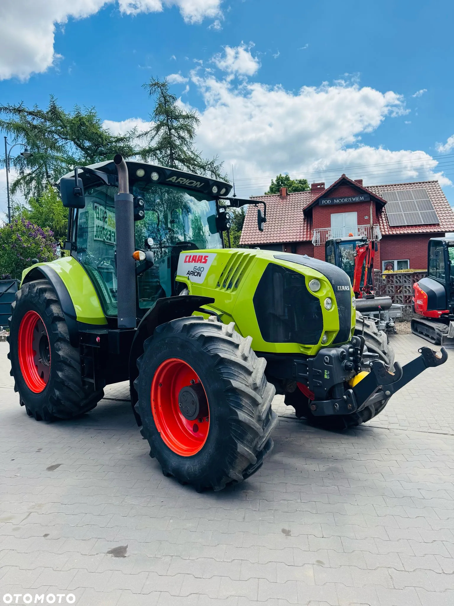 Claas Nexos 210F - 4
