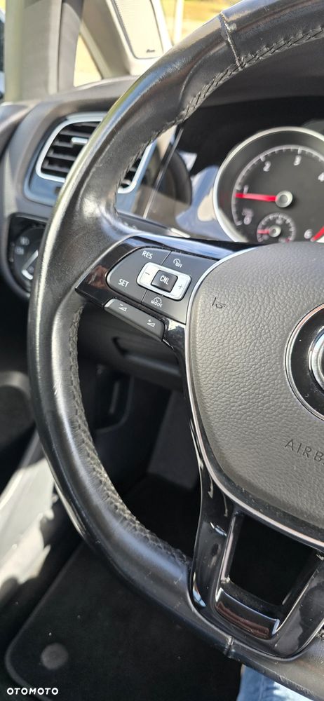 Volkswagen Golf - 19