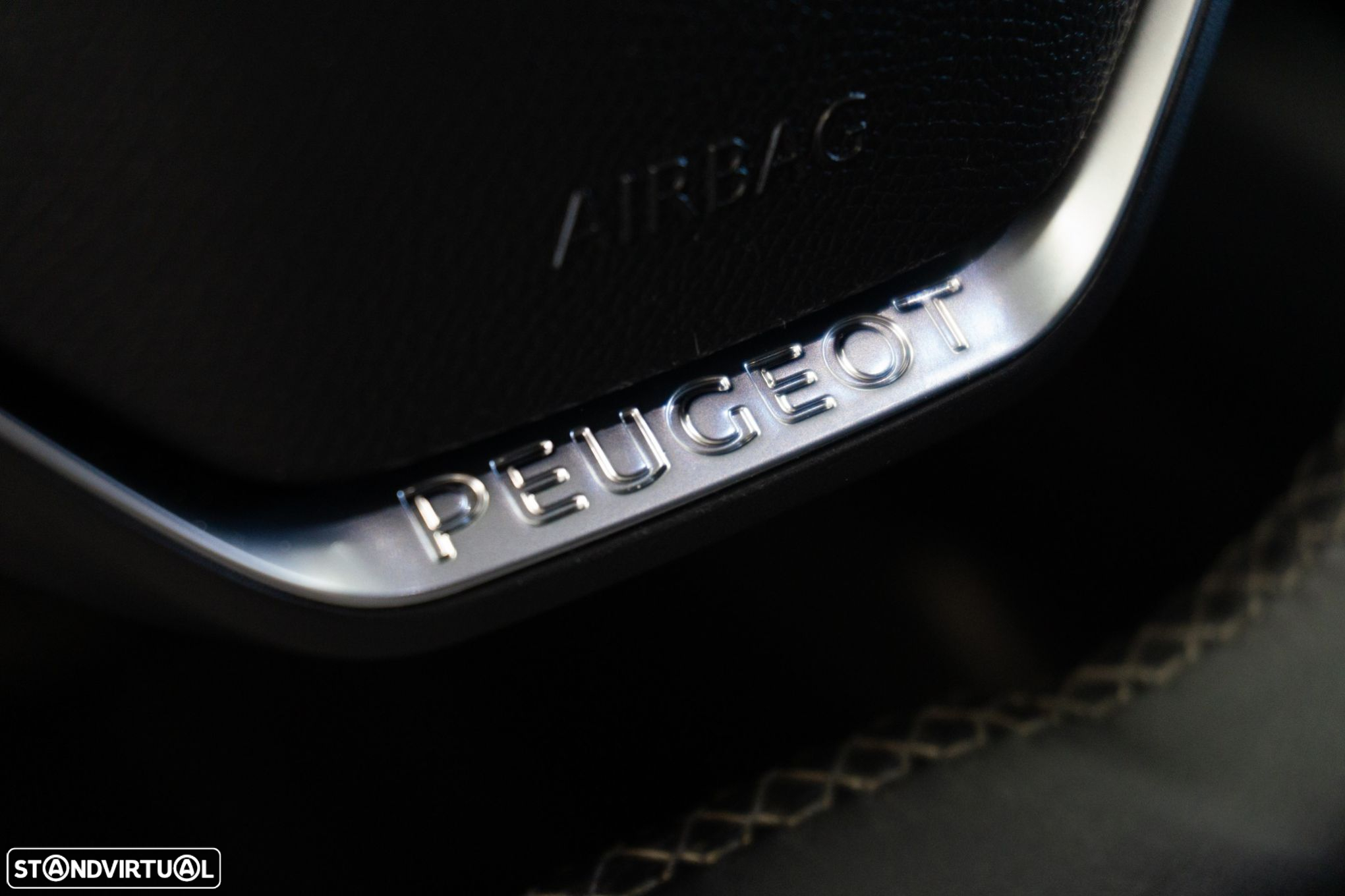 Peugeot 5008 1.2 PureTech Allure EAT8 - 41