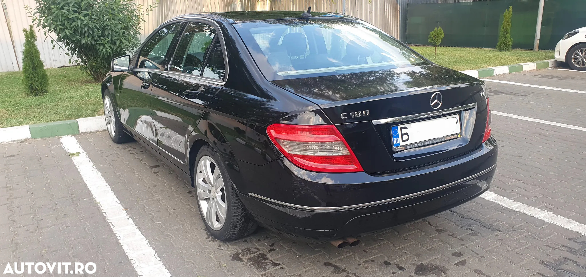 Mercedes-Benz C 180 CGI BlueEFFICIENCY - 4