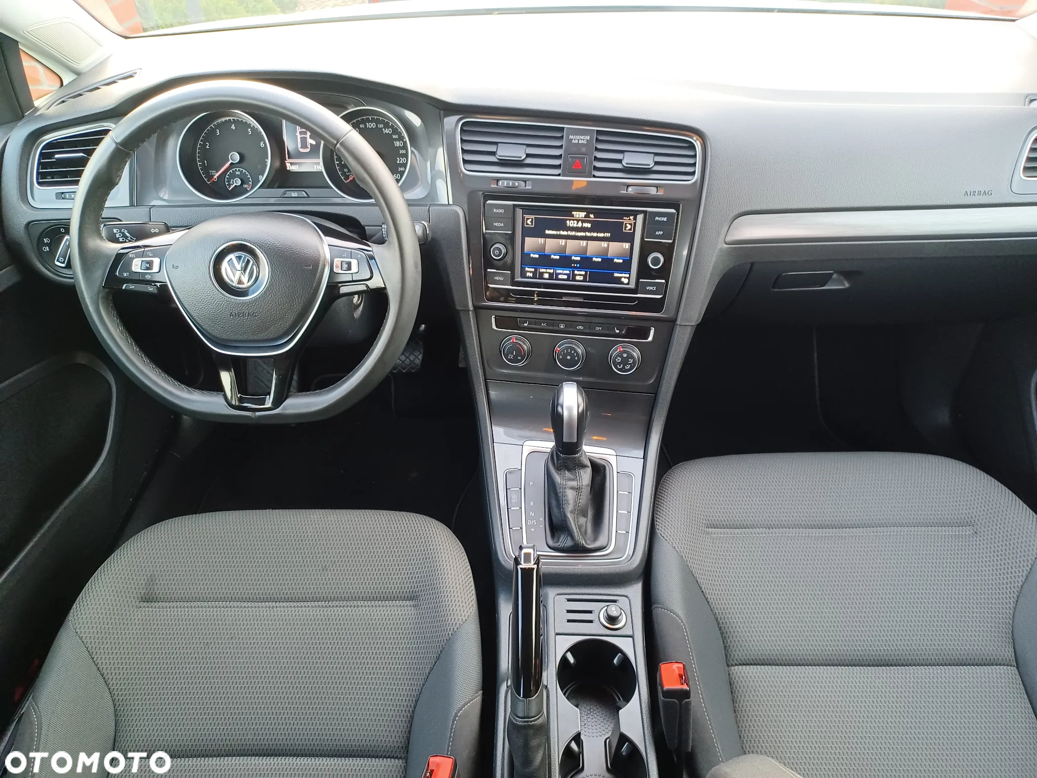 Volkswagen Golf 1.4 TSI ACT BlueMotion Technology DSG Comfortline - 20