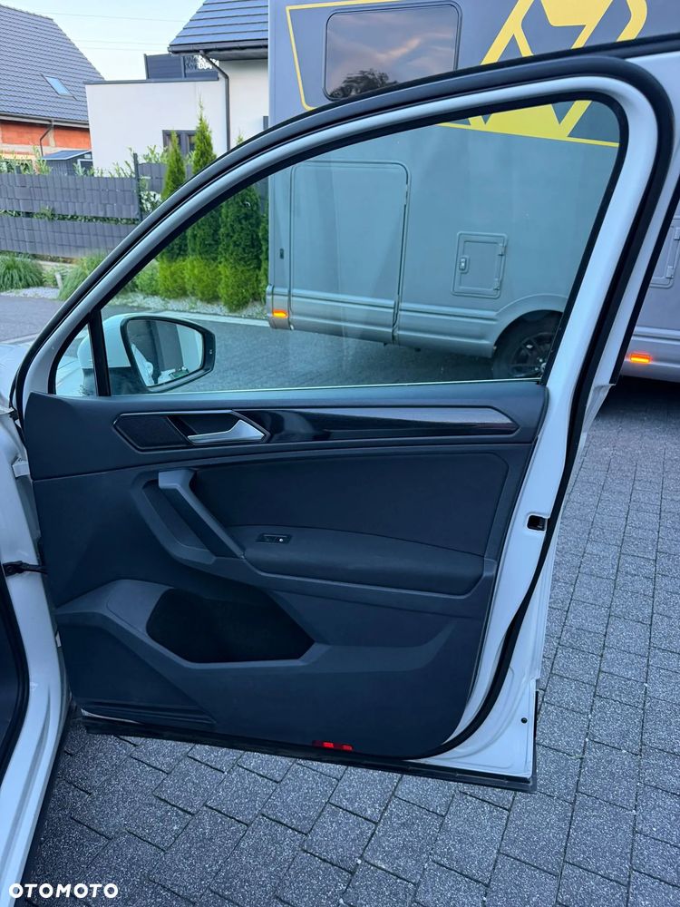 Volkswagen Tiguan 2.0 TSI 4Mot Sport&Style DSG - 24